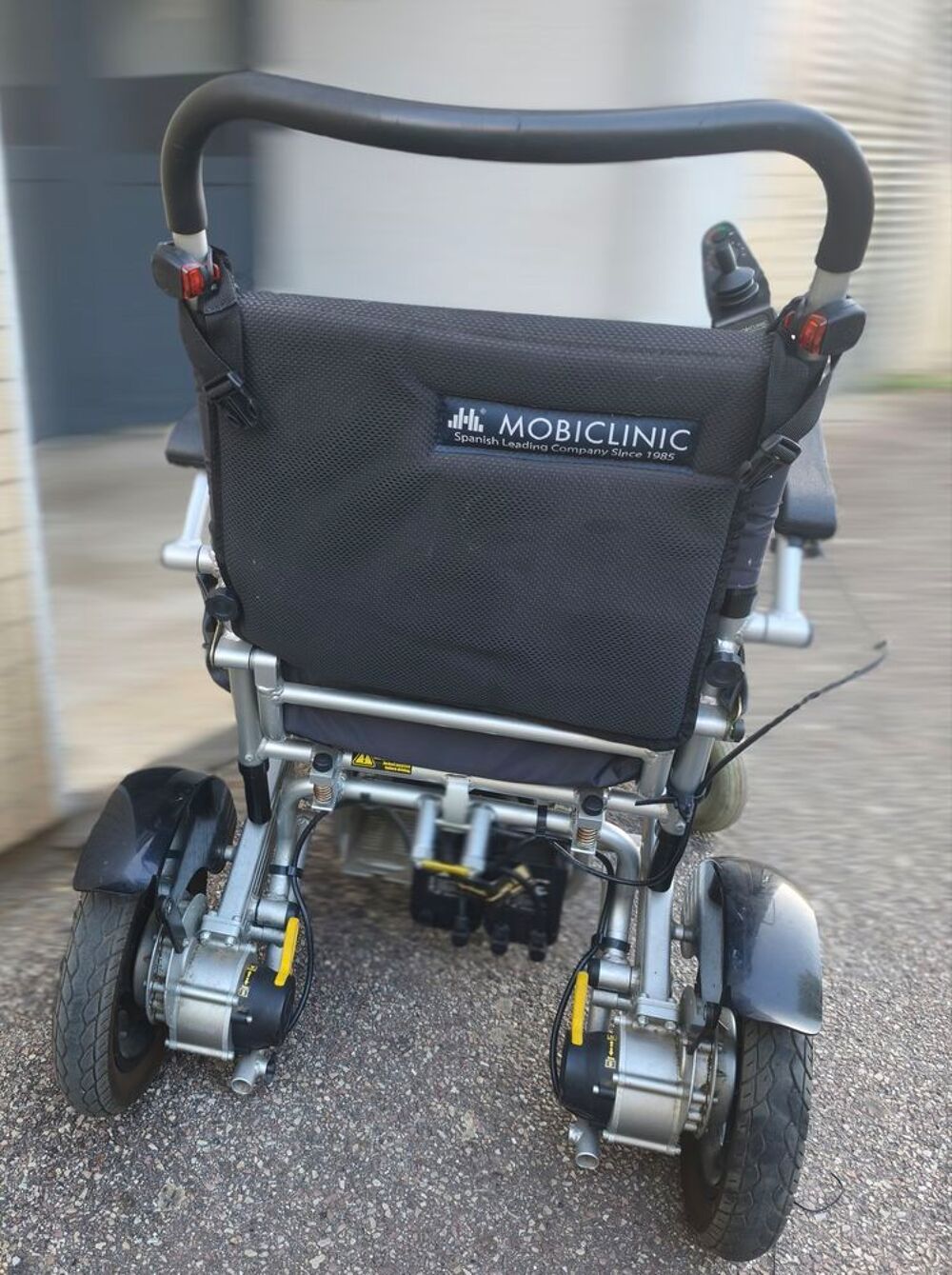 Fauteuil roulant &eacute;lectrique Sports