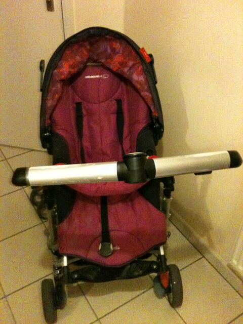 Poussette loola UP v�g�tale pink edition limitee 250 L'Isle-d'Abeau (38)