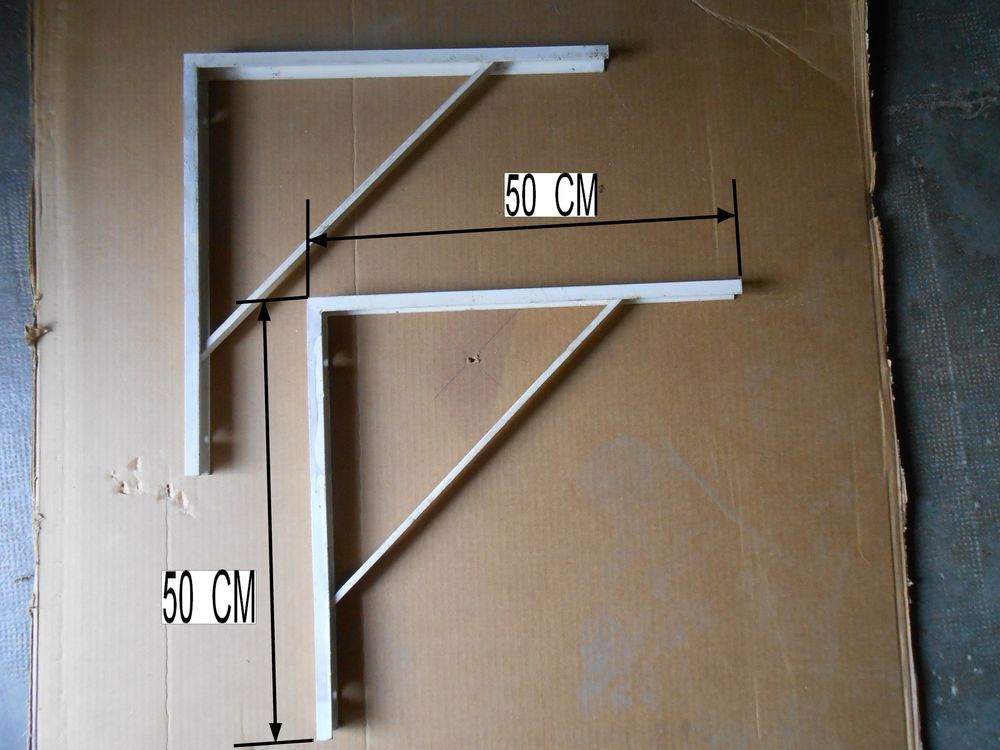 EQUERRES POUR MONTAGE D'ETAGERES (98)
Bricolage