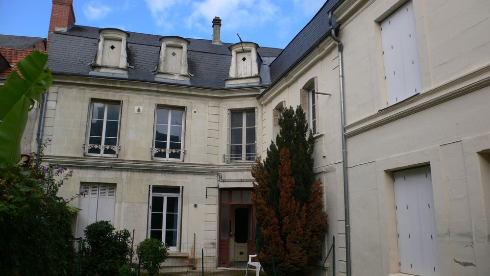 Vente Immeuble Immeuble de rapport, cour int�rieur Ch�tellerault