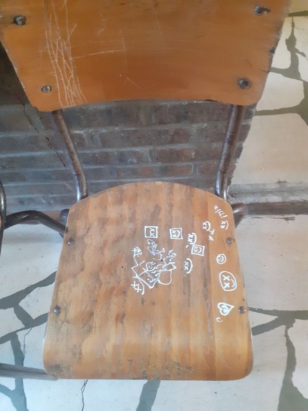 Chaises anciennes d'&eacute;cole Meubles