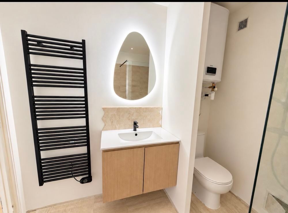 Vente Appartement CANNES ? 2 PIÈCES ENTIÈREMENT RÉNOVÉ  ? VUE MER Cannes
