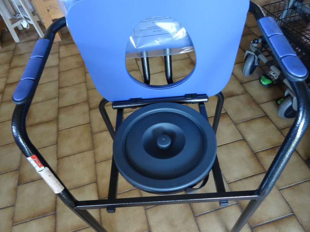 chaise perc&eacute;e neuf Meubles