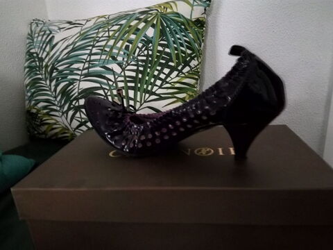 escarpin - femme - vernis violet 20 Lyon 3 (69)