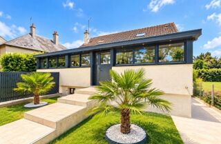 Vente Maison T2 récents, indépendants, meublés et équipés, façade neuve isolée, véranda AKENA neuve, insert neuf €