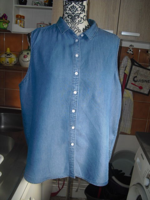 CHEMISE SANS MANCHE DENIM MONOPRIX NEUVE TAILLE 48 12 Lyon 5 (69)