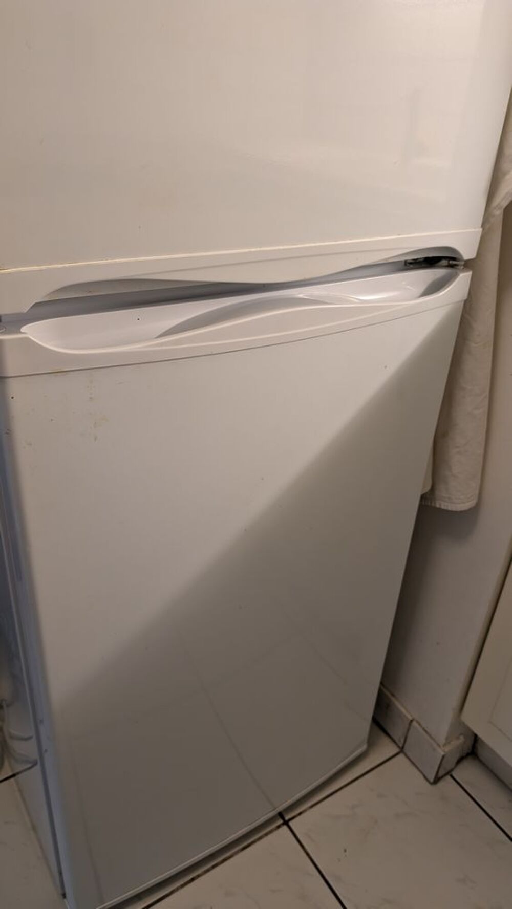 Frigo-Cong&eacute;lateur (Ind&eacute;sit Classe A+) Electroménager