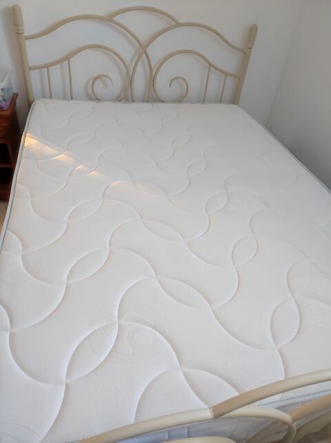 Lit sommier et matelas 60 Cr�py-en-Valois (60)