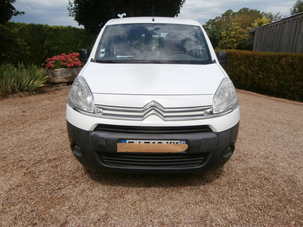Berlingo BERLINGO 1.6 HDi 75 600 KG CONFORT 2014 occasion 86380 Chabournay