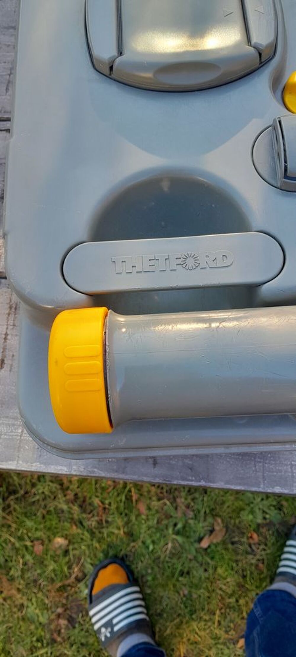 Cassette WC Thedford pour Camping car Bricolage