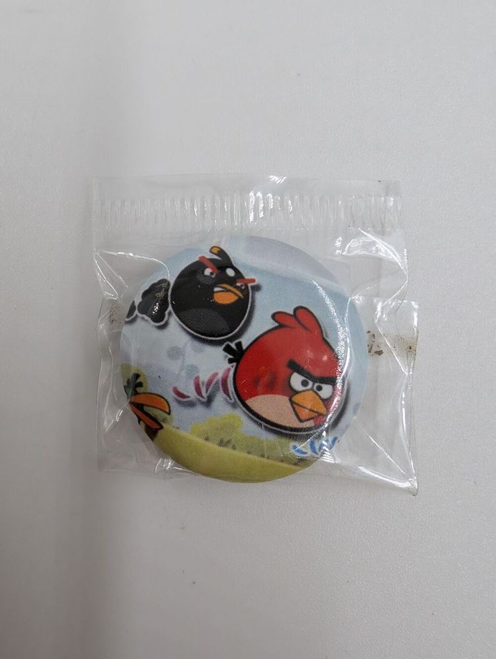 Broche ou Pins Angry Birds neuf sous blister Bijoux et montres