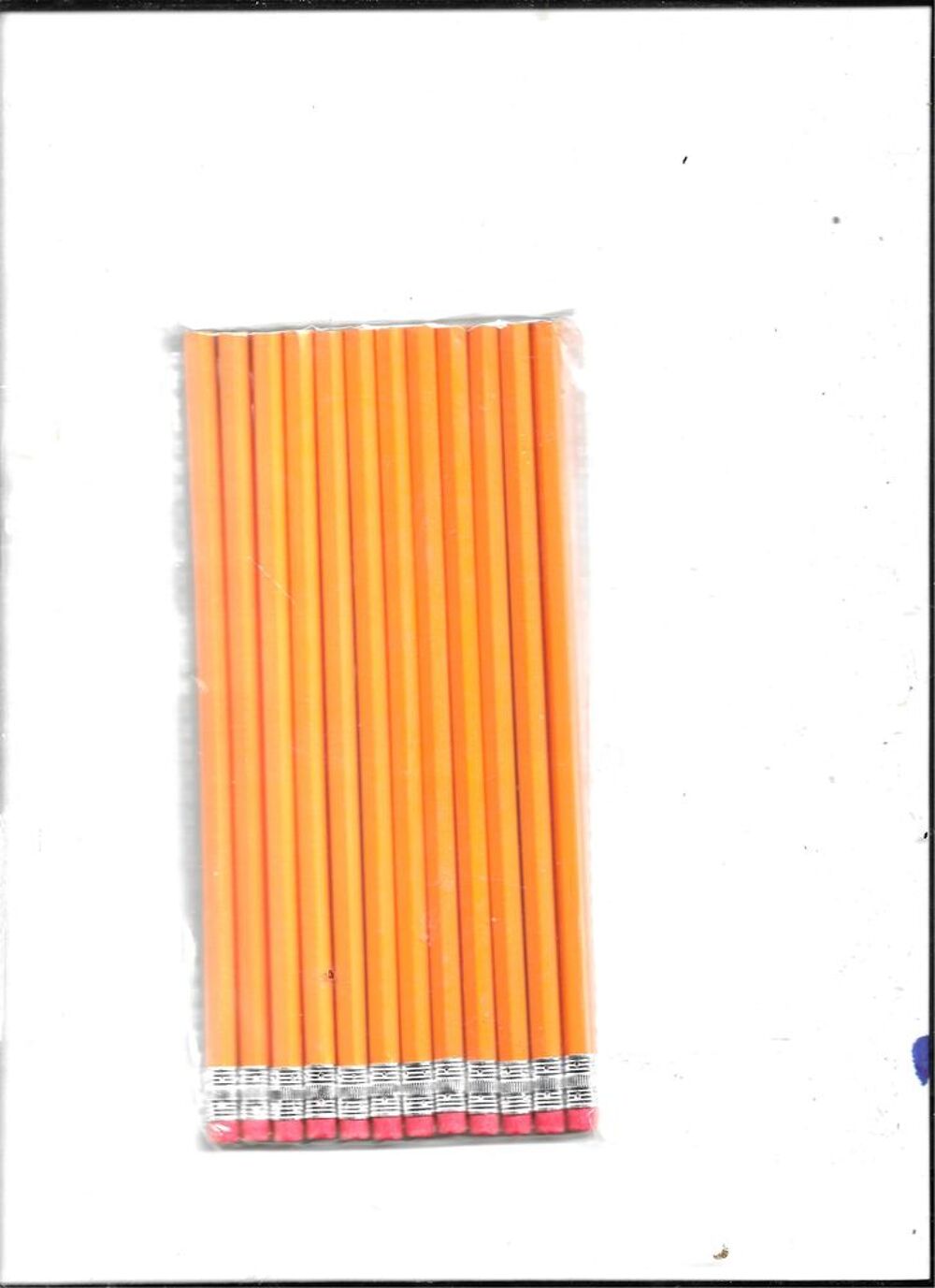 CRAYONS PAPIER / GOMME 
