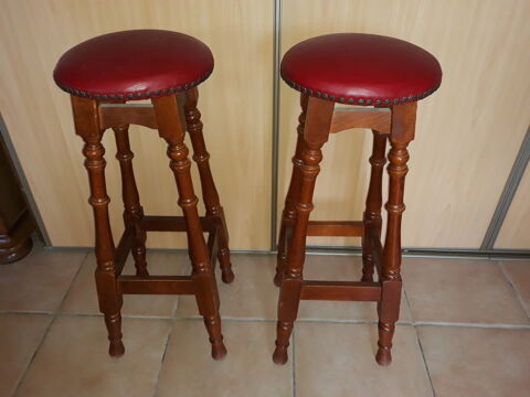 Lot de 2 Tabourets de bar en bois 50 Saint-Paul-Trois-Châteaux (26)