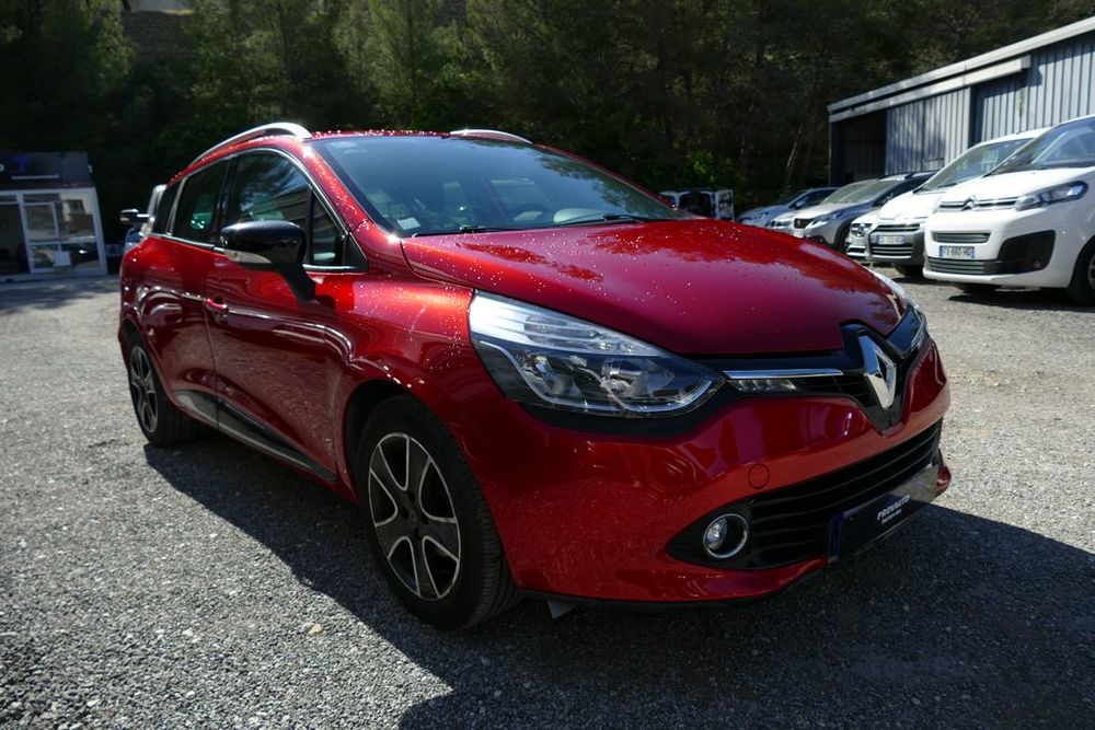 Clio IV Estate Clio Estate IV TCe 120 Intens EDC 2013 occasion 13600 La Ciotat