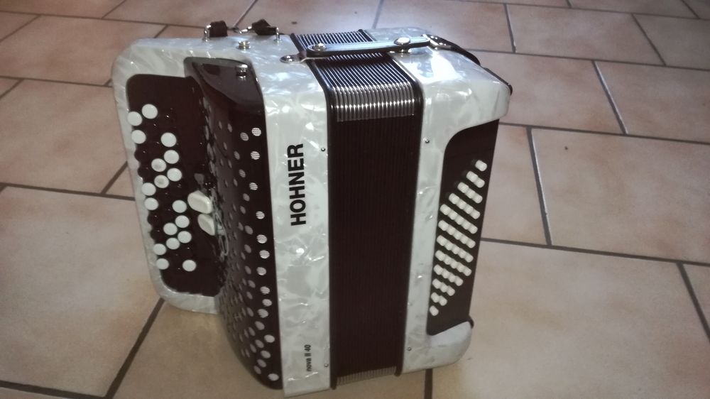 Accord&eacute;on Hohner Nova ii40 Neuf Instruments de musique