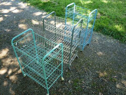 Chariot de cuisine avec 3 paniers rangement 3 Castres (81)