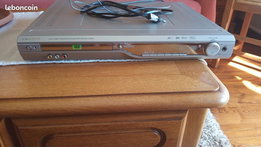Leceur DVD avec enceintes Audio et hifi