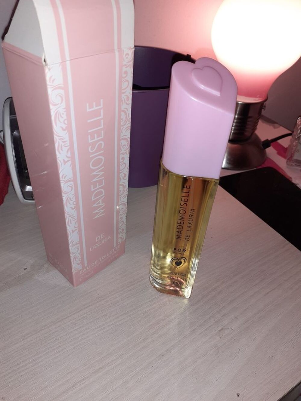 parfum Mademoiselle &eacute;tat neuf Bijoux et montres