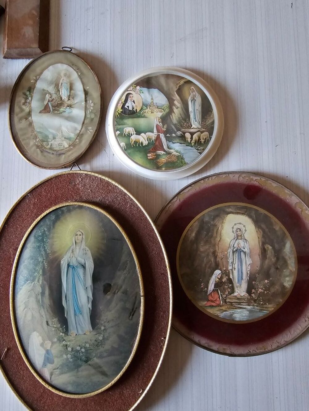 LOT DIVERS OBJETS RELIGIEUX 