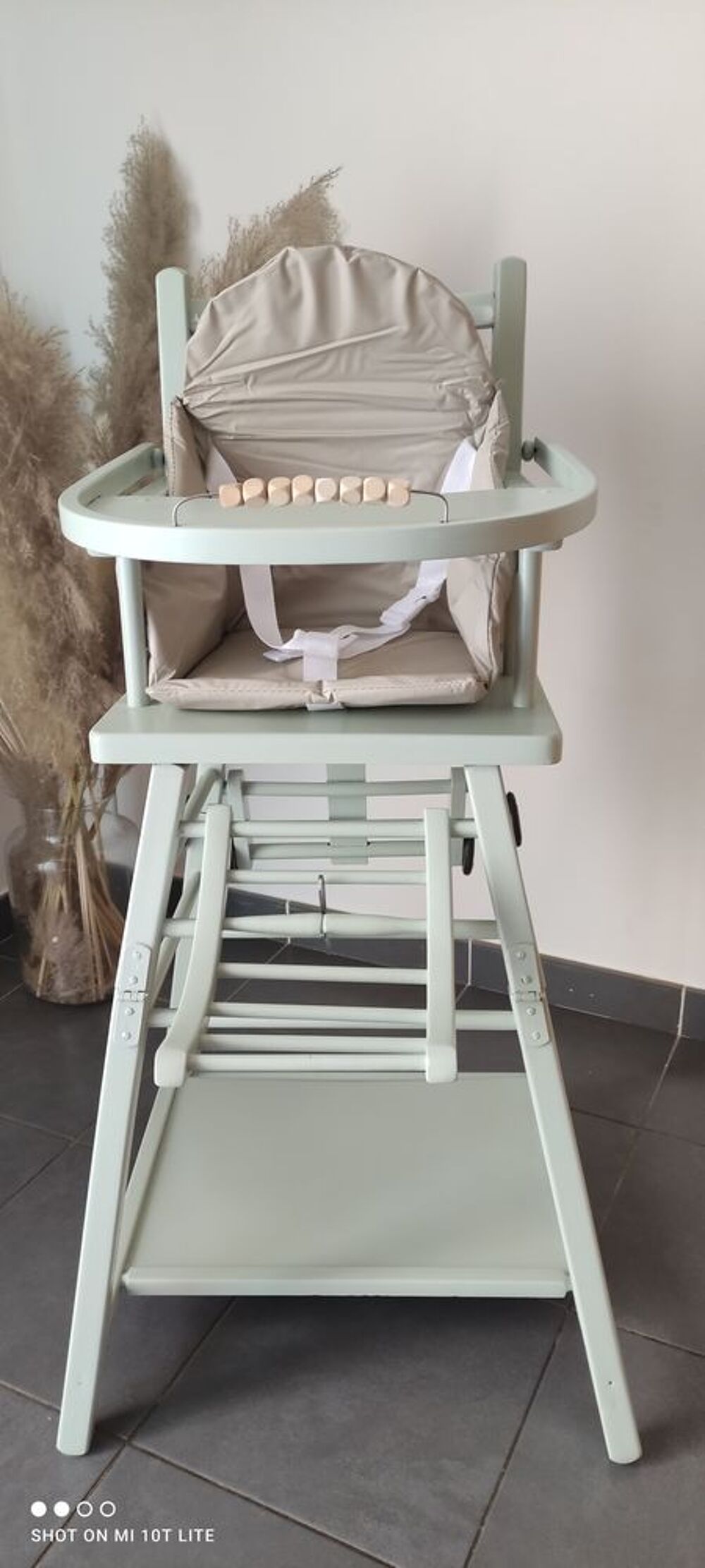 Chaise haute b&eacute;b&eacute; Puriculture