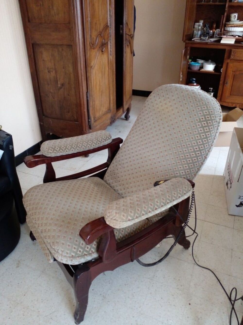 Fauteuil relaxe en tissu et bois Meubles