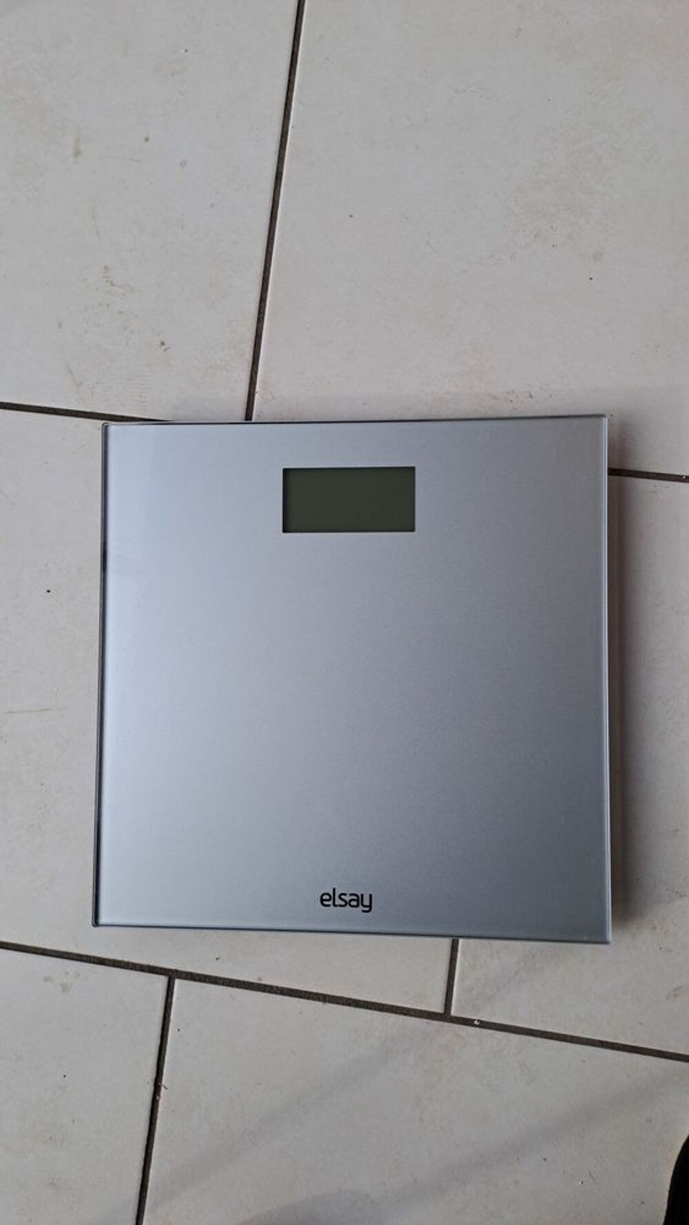 p&egrave;se personne elsay Electroménager