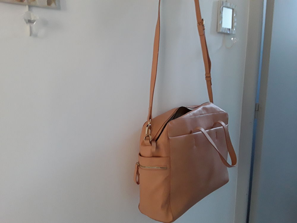 Sac en bandouli&egrave;re PARFOIS Maroquinerie