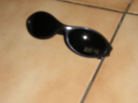 Lunettes de soleil de style
15 Sept�mes-les-Vallons (13)