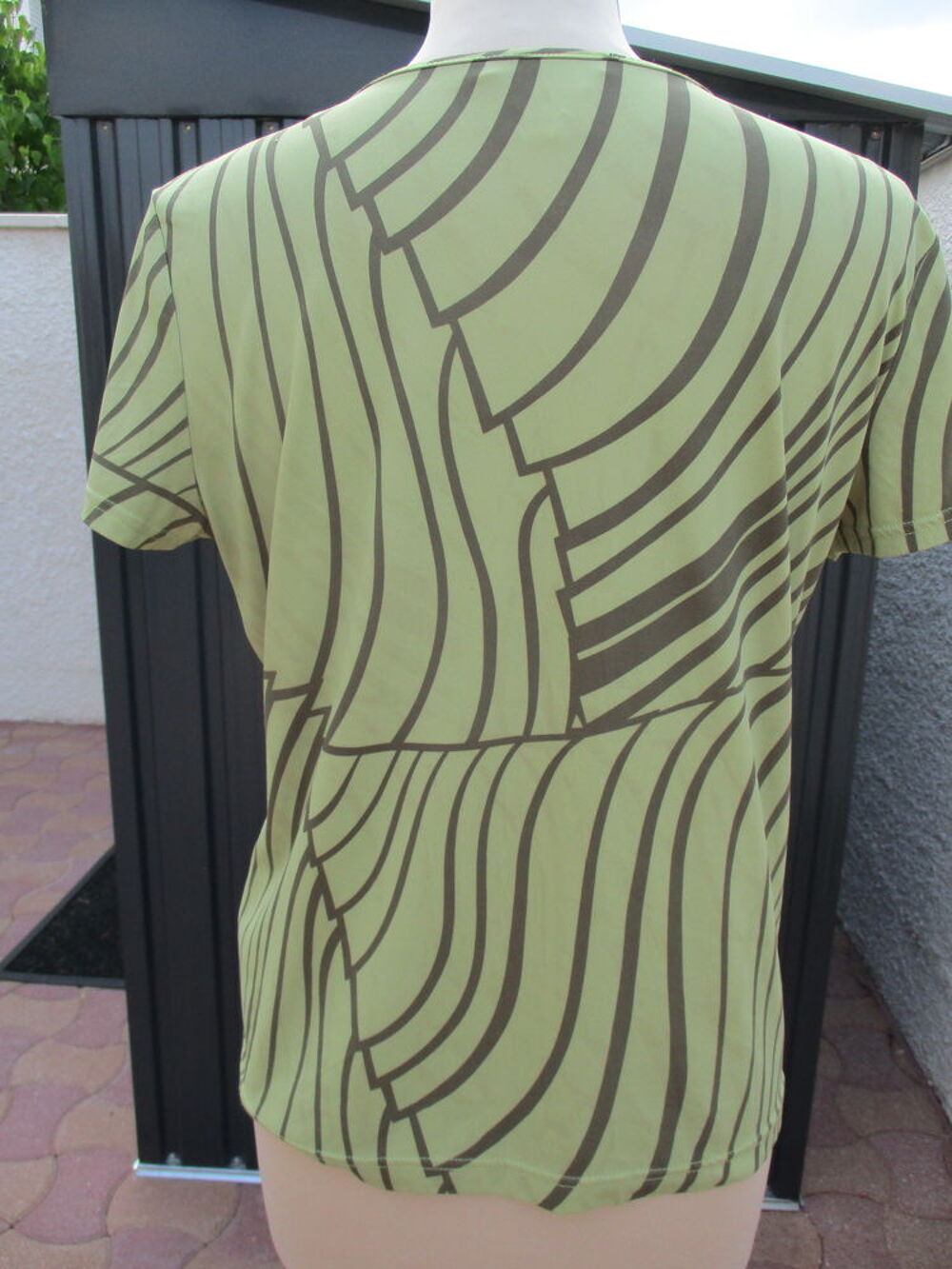 Tee-shirt &agrave; Manches Courtes - Taille 2 (Taille petit) Vêtements