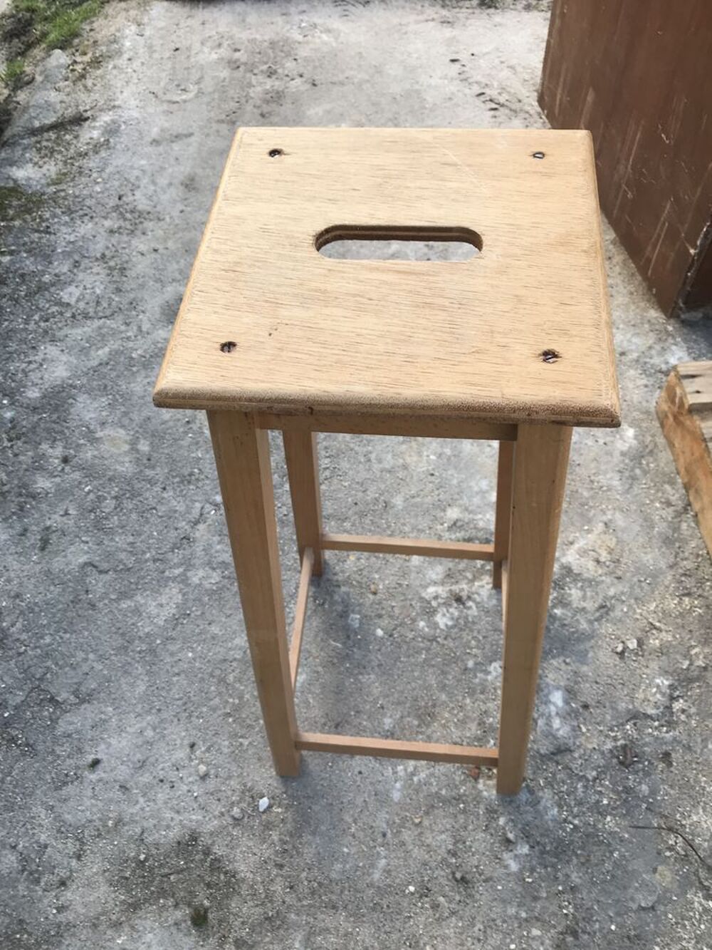 Tabouret ou pose plante Meubles