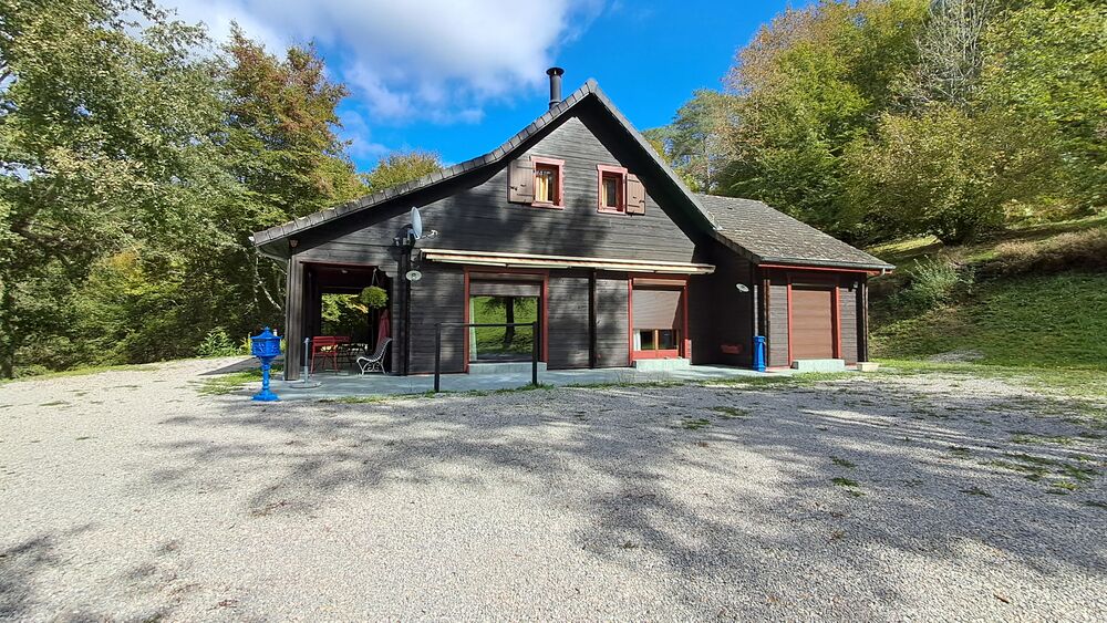Vente Chalet Grand chalet SUR GRAND TERRAIN AU CALME Argentat