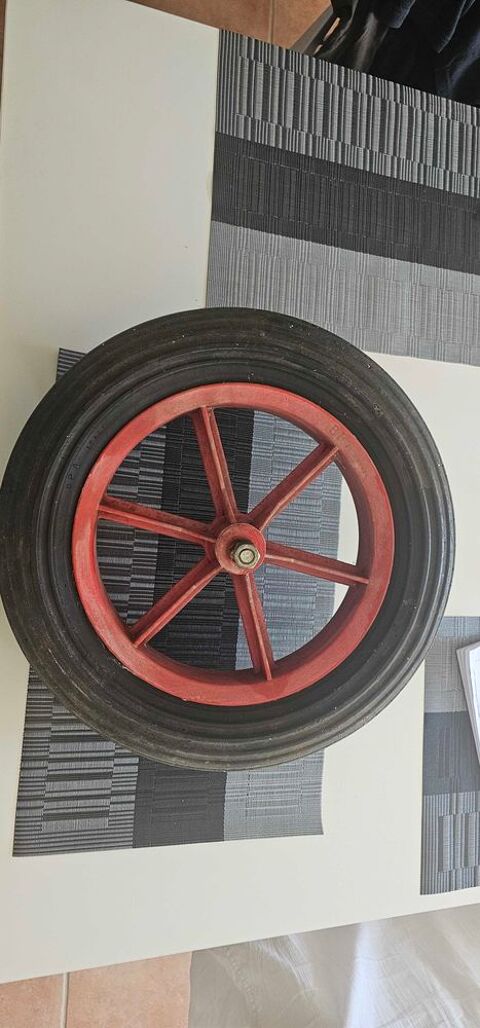 roue pleine increvable pour brouette Le Pontet (84)