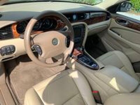 XJ 6 XJ6 V6 2.7 D - 207 Bi-Turbo Executive A 2006 occasion 59310 Auchy-lez-Orchies