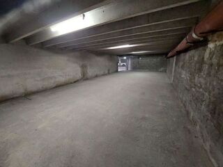 Vente Parking/Garage Grand garage 80 m² Grenoble