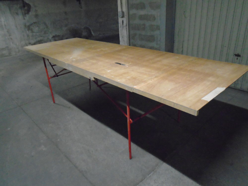 Table a rev&ecirc;tement muraux Bricolage