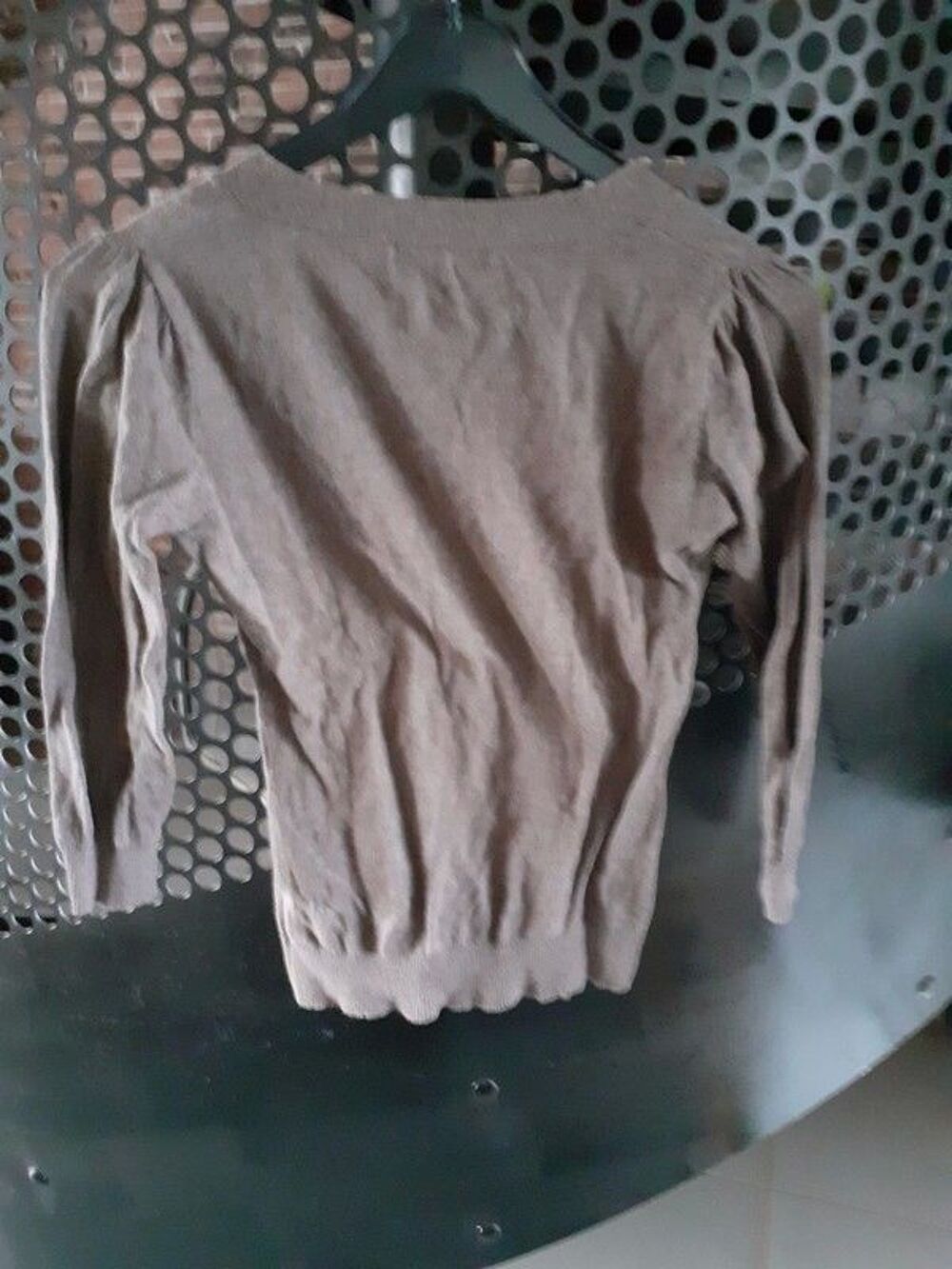 Pull l&eacute;ger Vêtements