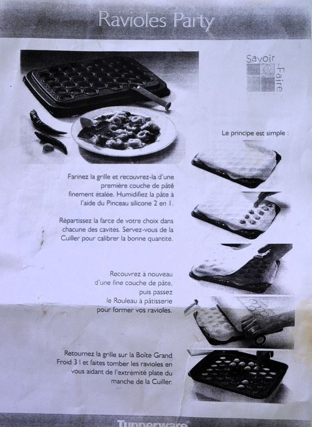 Grille &agrave; Ravioles " Tupperware " : 40 Cavit&eacute;s Cuisine