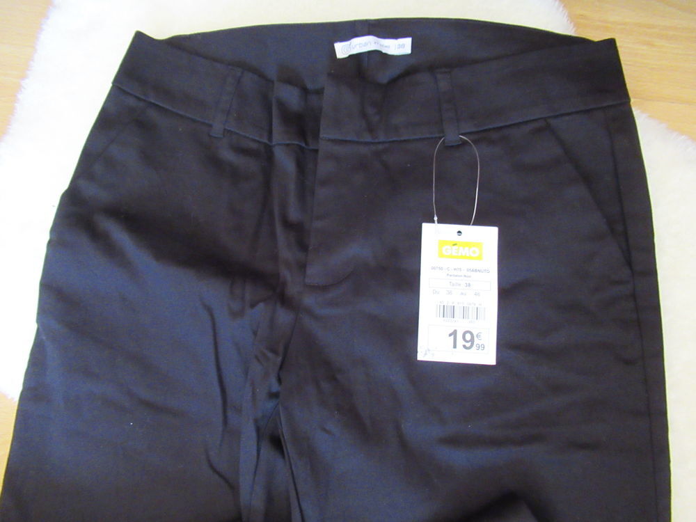 Pantalon noir NEUF - G&eacute;mo - Taille 38 Vêtements