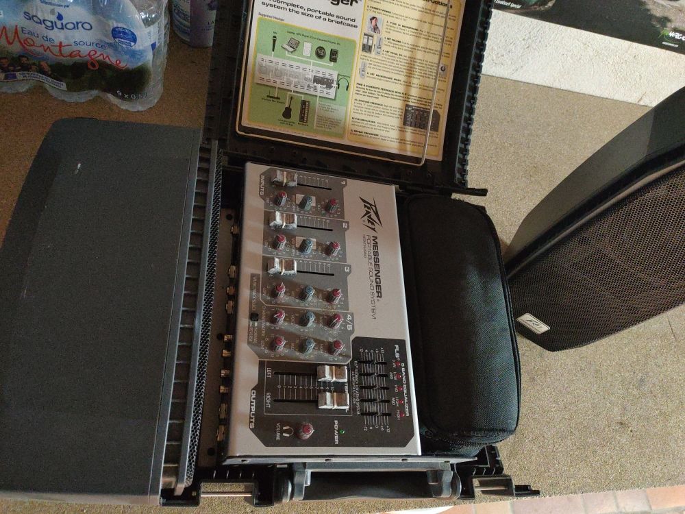 sono portable Peavey m100 Audio et hifi