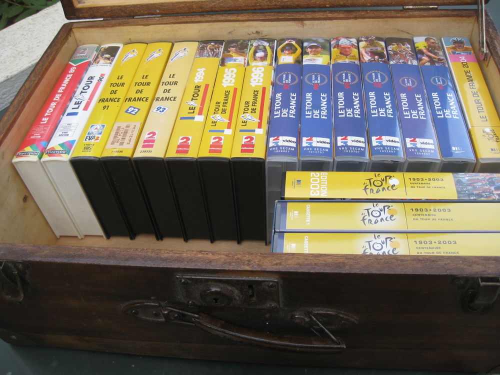 collection livres et dvd vintage DVD et blu-ray