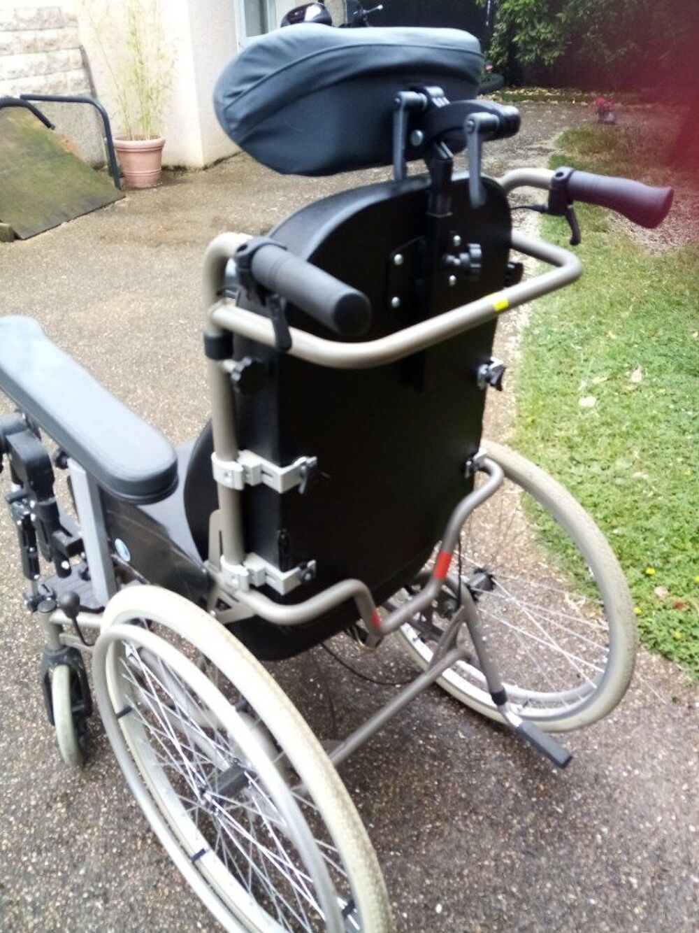 Fauteuil roulant de positionnement Meubles