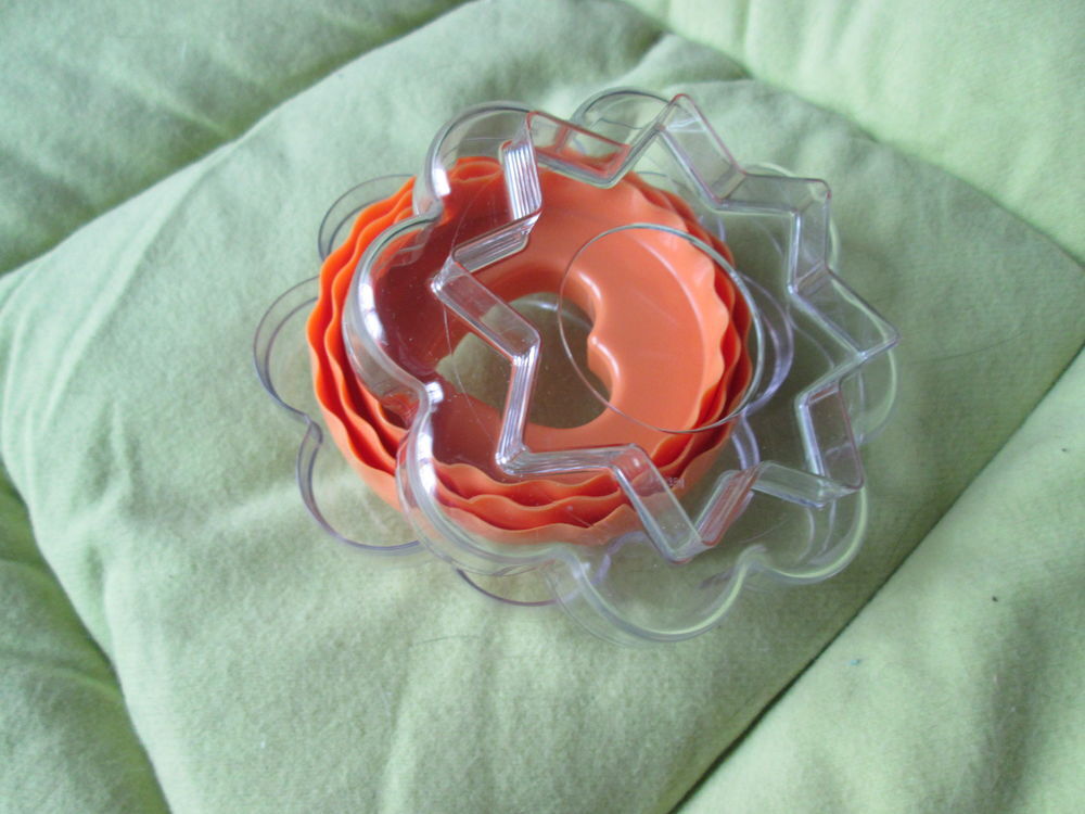 D&eacute;coupoirs transparent et orange Tupperware Cuisine