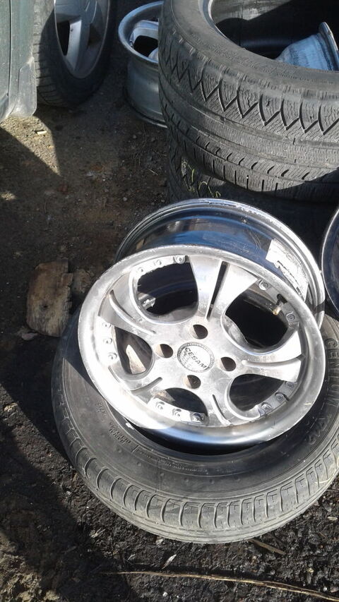 4 jantes en alu pour pneu en 14 pouces une affaire 80 Cantaing-sur-Escaut (59)