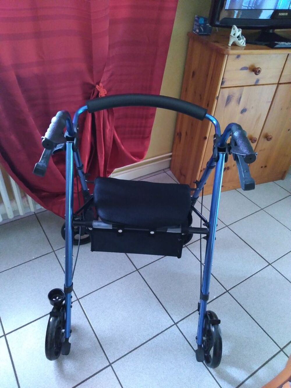 D&eacute;ambulateur neuf Meubles