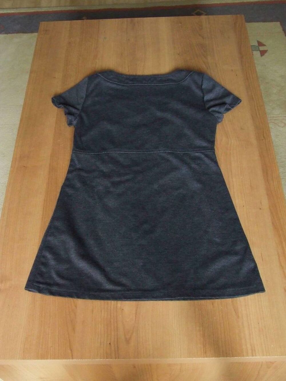 Robe courte, manches courtes, MIM, Gris, T. 2 (38) TBE Vêtements
