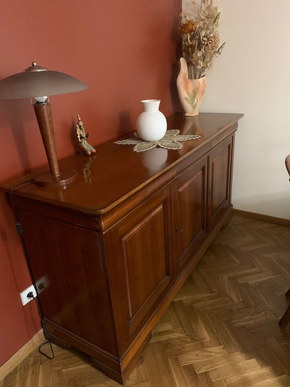 Ensemble table + 4 chaises + buffet en merisier Meubles
