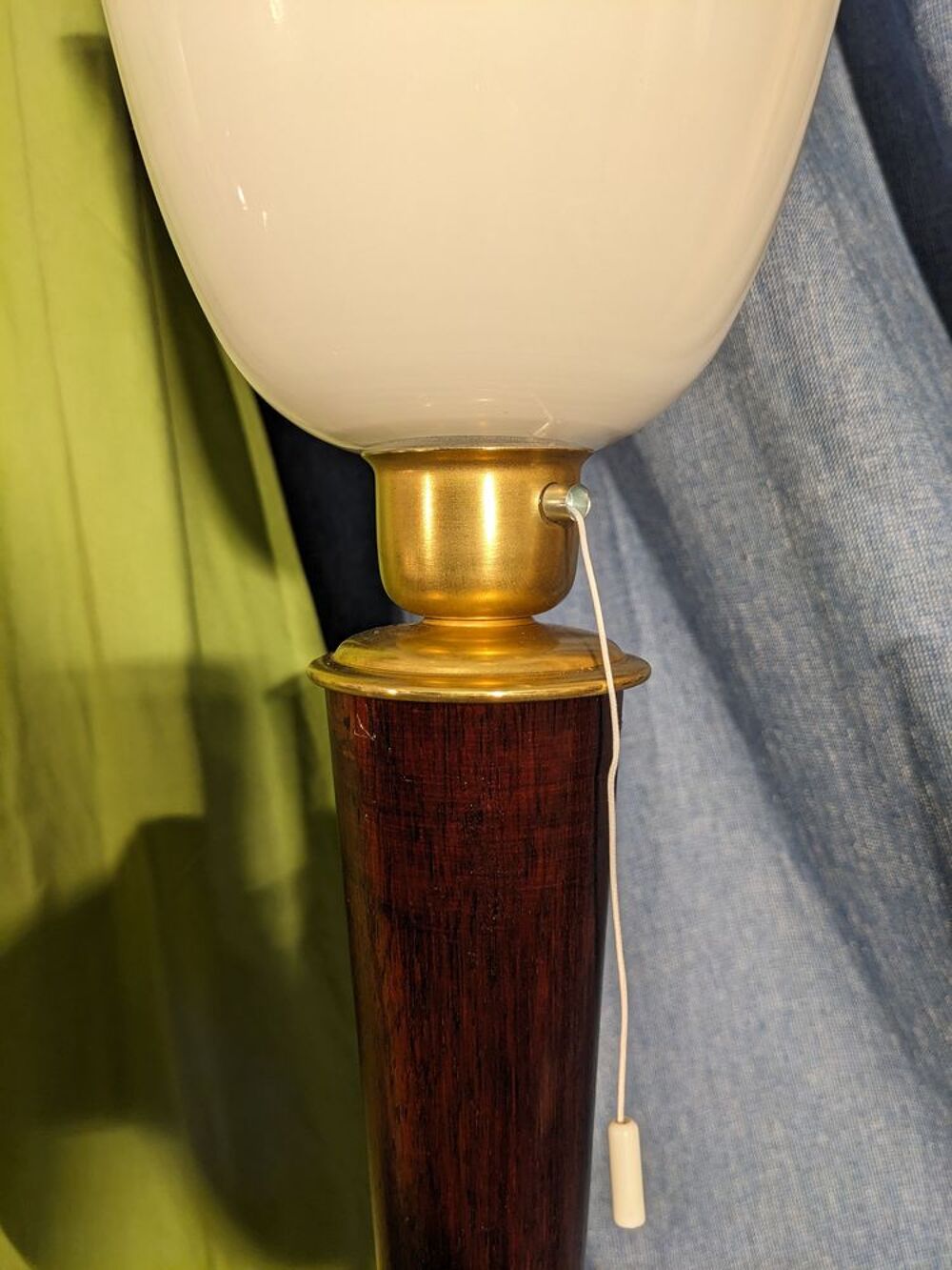 Lampe art deco style MAZDA ou autre couleur acajou en tr&egrave;s b Décoration