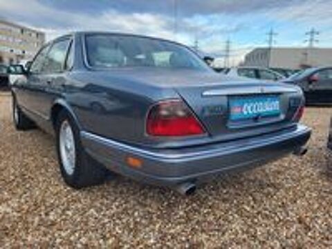 Sovereign JAGUAR SOVEREIGN 4.0 BERLINE 1995 occasion 78540 Vernouillet