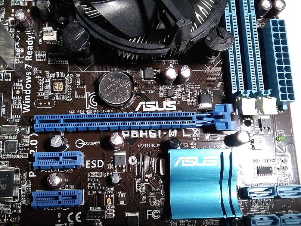 Carte M&egrave;re Asus PBH-M-LX Matriel informatique