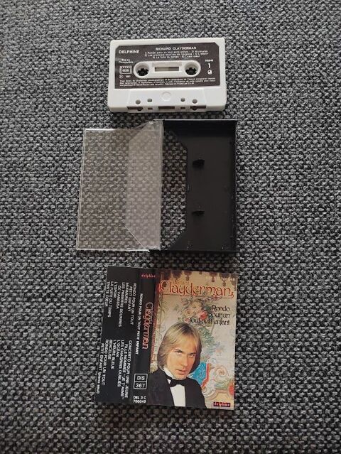 M (4) - Rondo pour un tout petit enfant ? Richard Clayderma 1 Paris 13 (75)